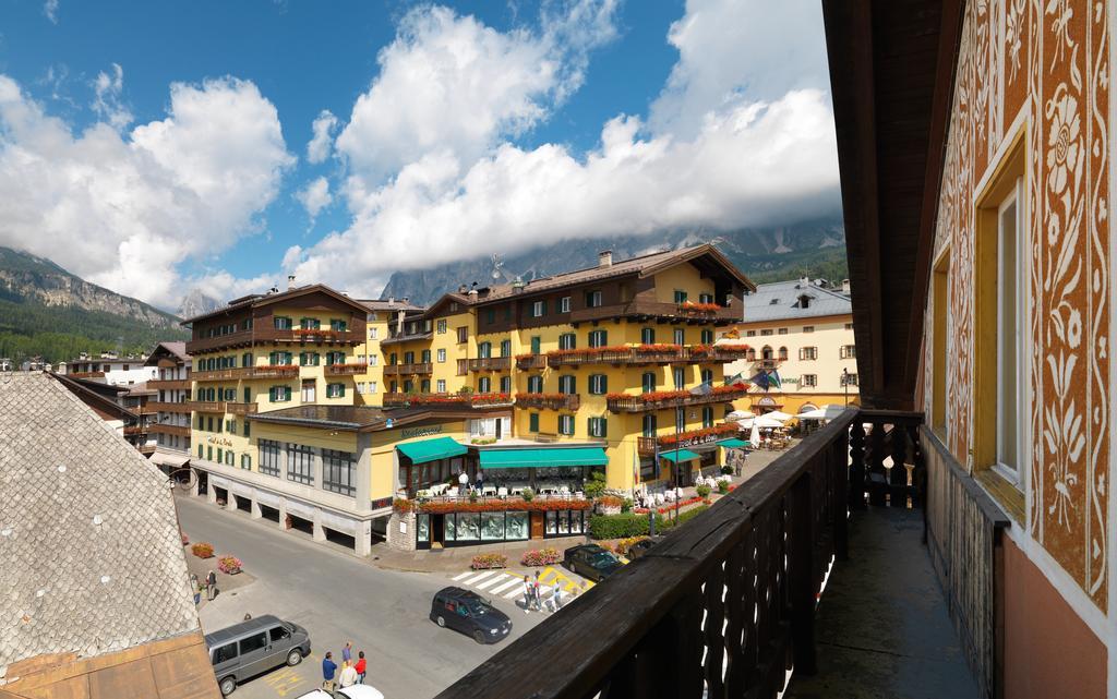 Hotel De La Poste Cortina d'Ampezzo Exterior foto